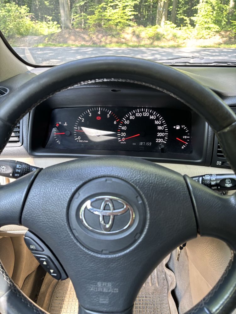 Toyota Corolla e12