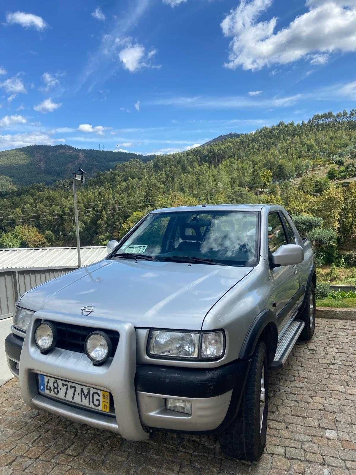 Opel frontera com capota  removível