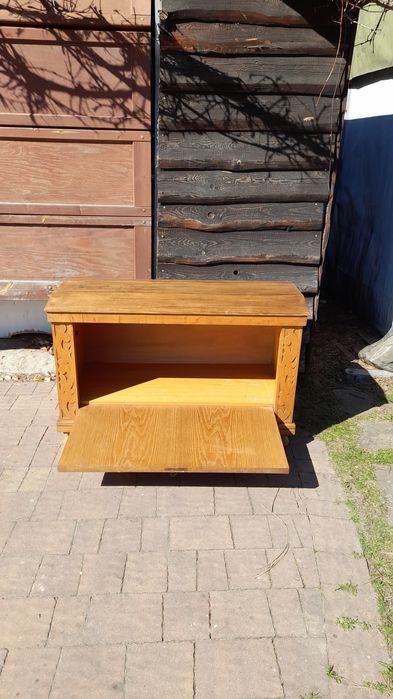 Skrzynia w stylu rustykalnym , fornirowana