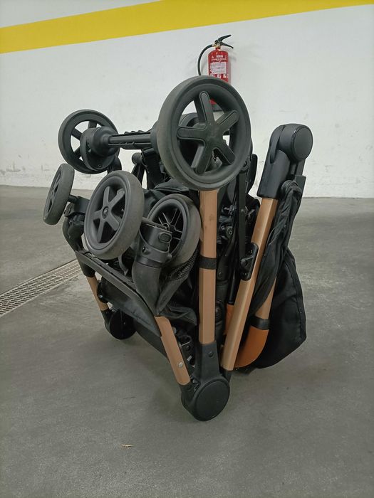 Carrinho de bebé Chicco Miinimo 2 e Bumprider Plataforma de Passeio