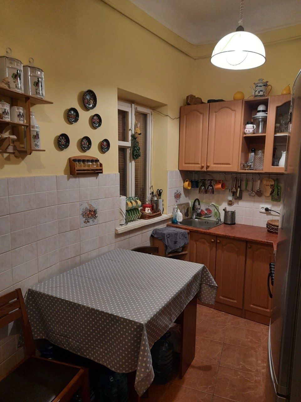Продам 3-х кімнатну квартиру в центрі вул.Насипна