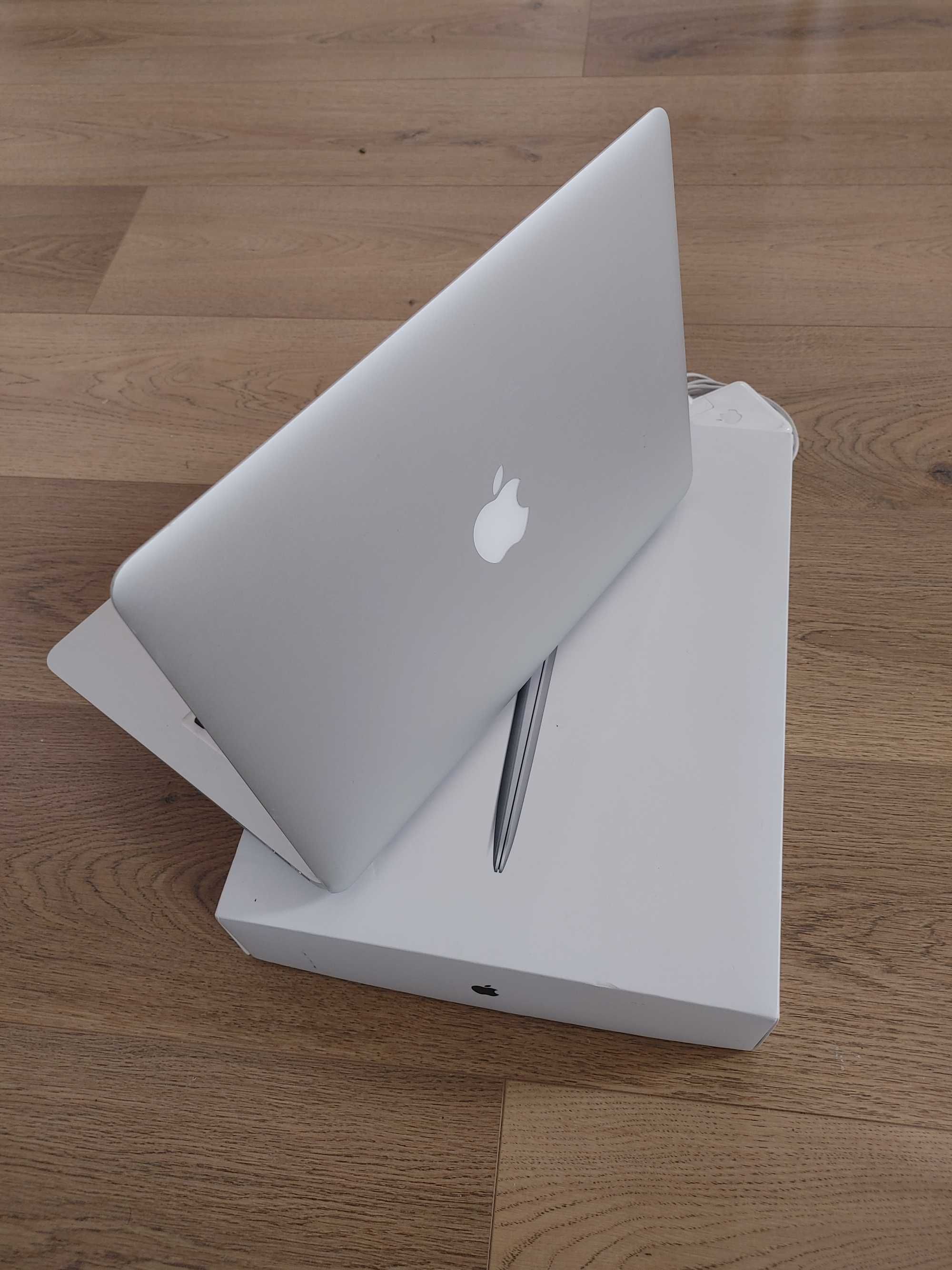 MacBook Air 2017 oryginalne pudełko etui