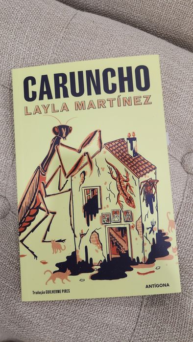 Vendo livro Caruncho