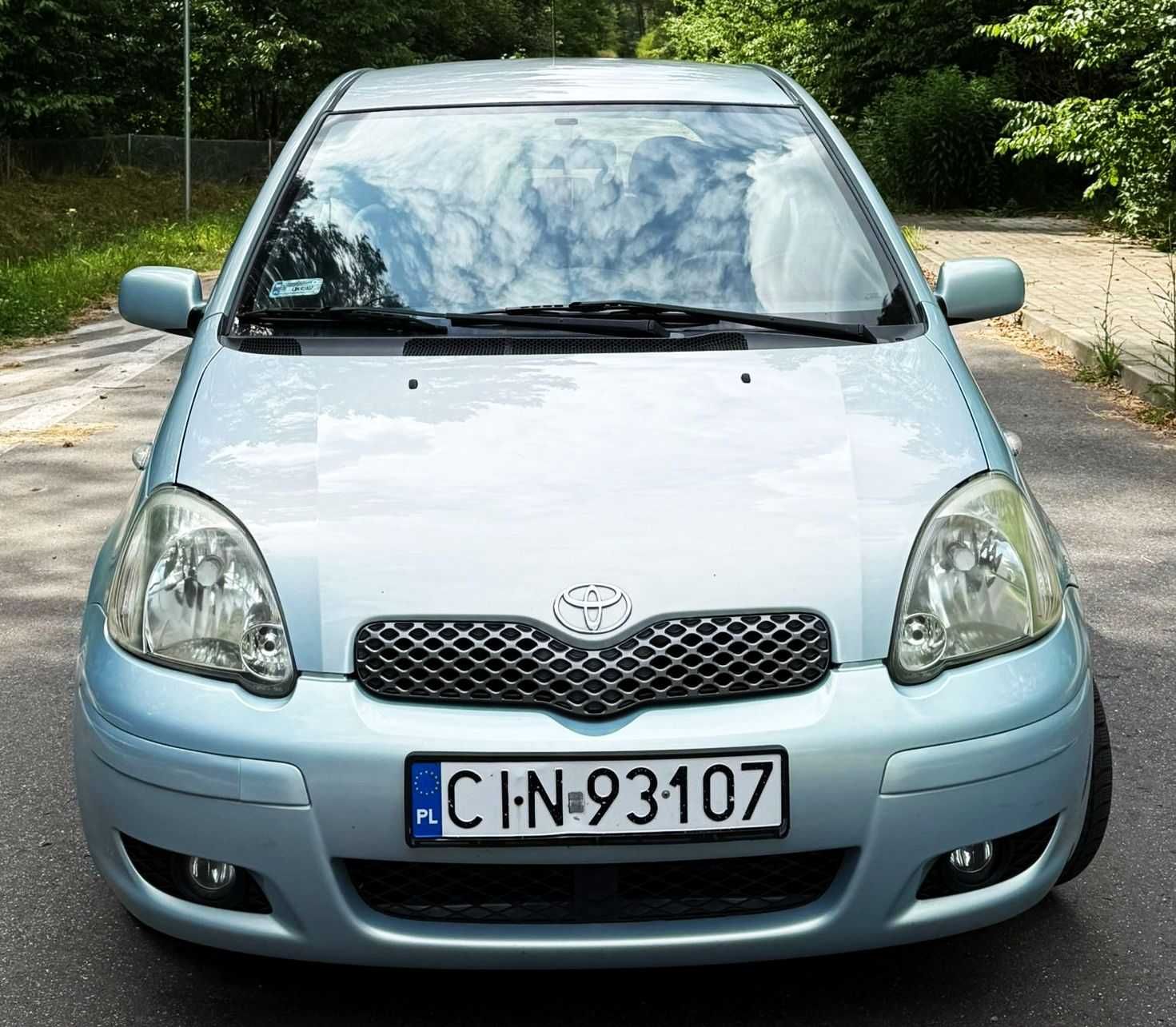 Yaris 2003 1.3 ben elektryka sprawny jeżdżący rozrząd na łańcuchu