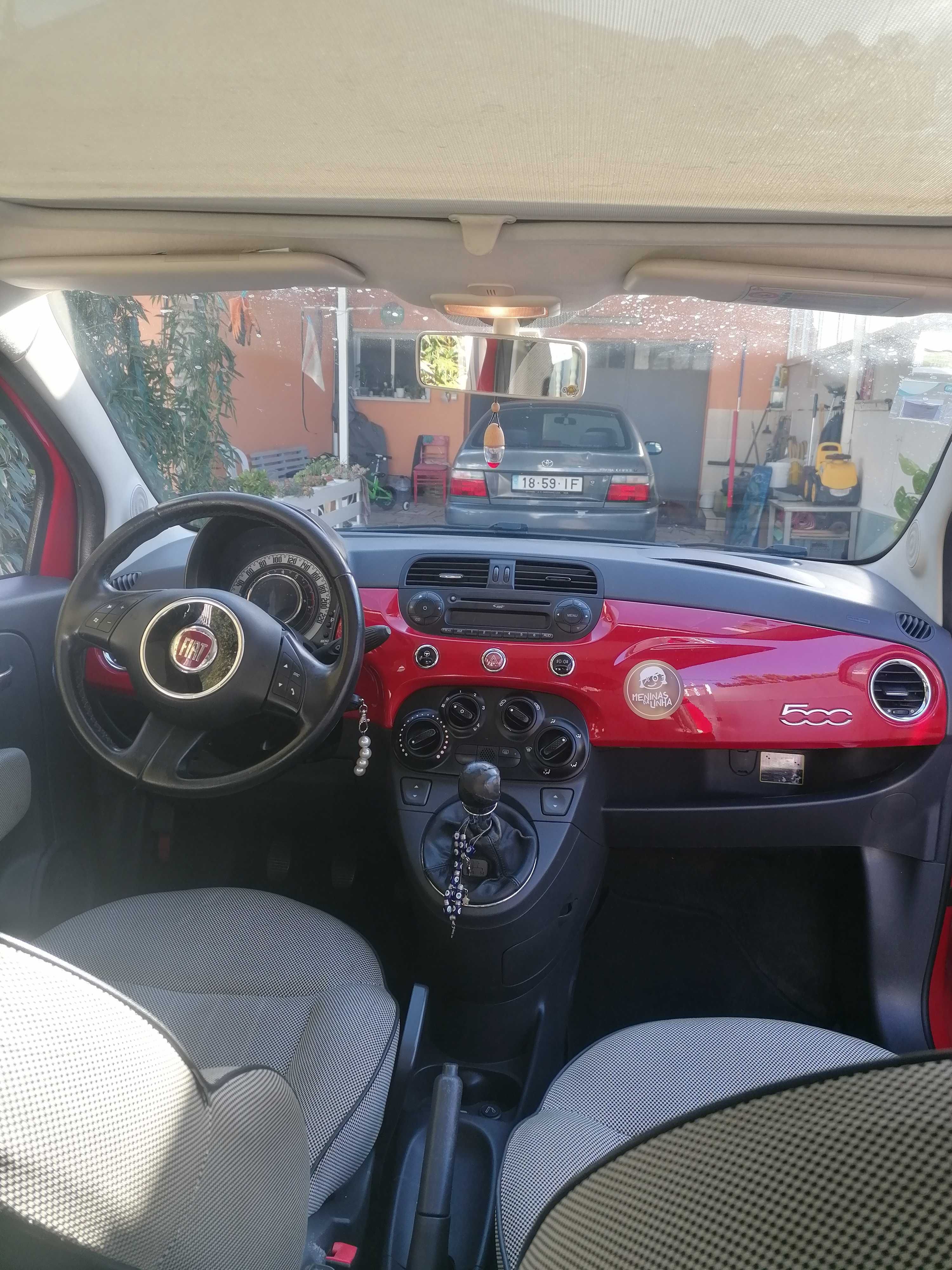 Fiat 500 vermelho