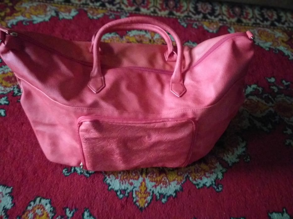 Сумки ! Новая! Для поездок просто супер! Складывается.