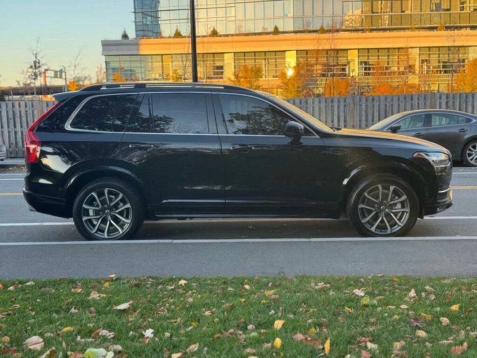 Volvo XC90 T6 Momentum      2019