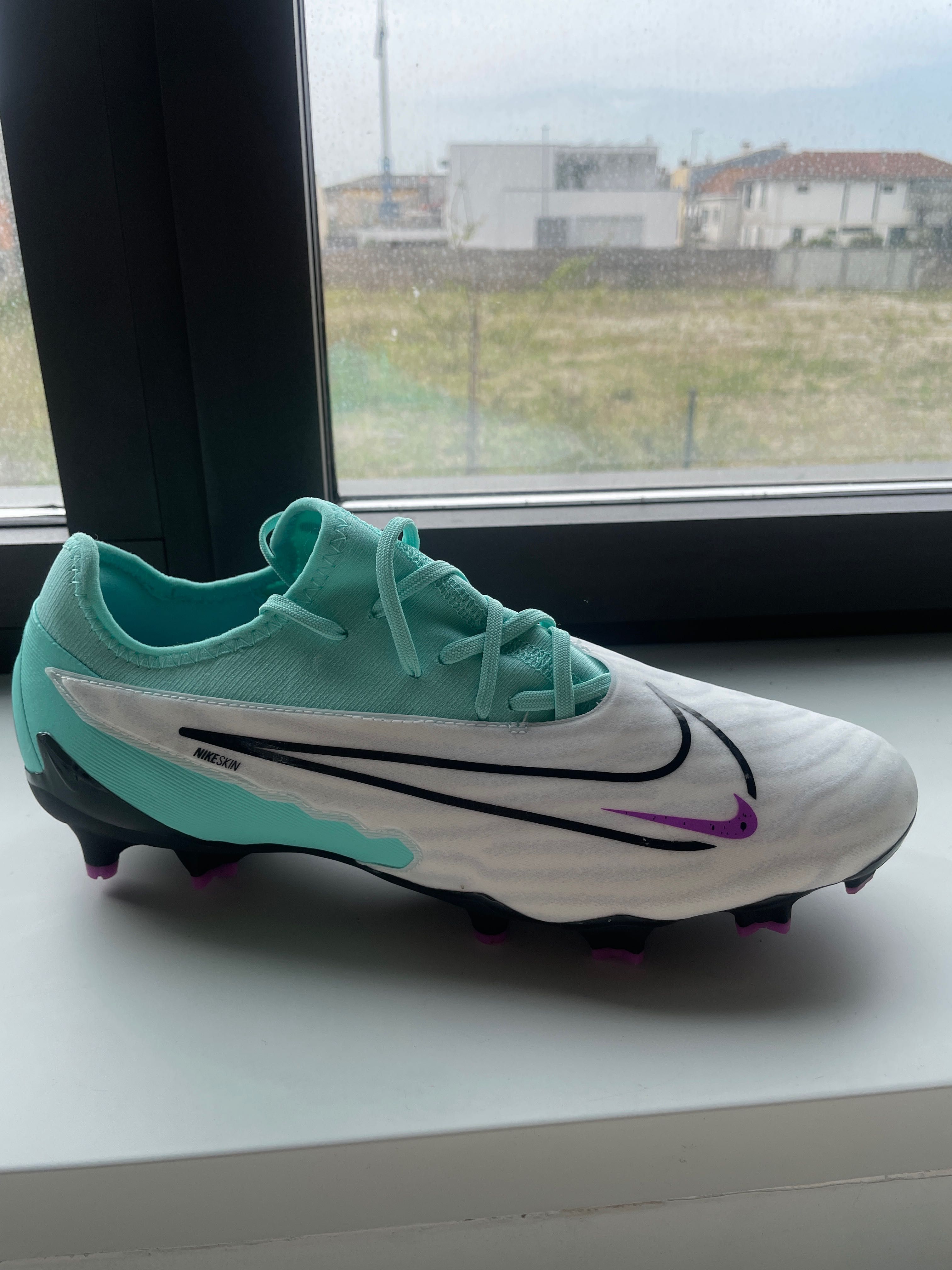 Chuteira Nike Zoom Vapor 15 academy FG/MG número 42,5, nunca usadas