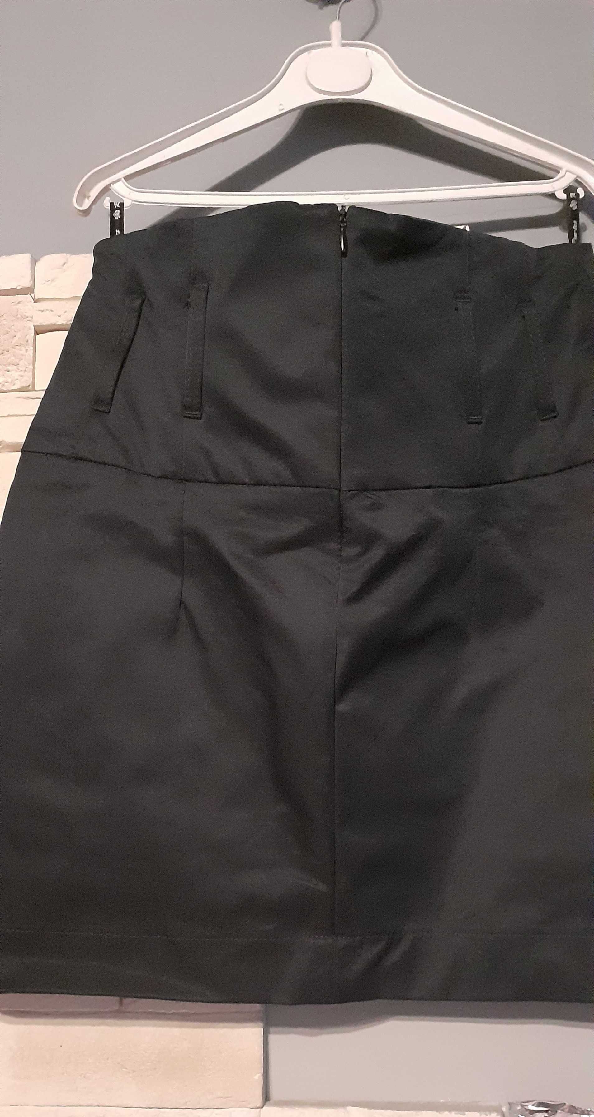 Czarna elegancka klasyczna spódnica