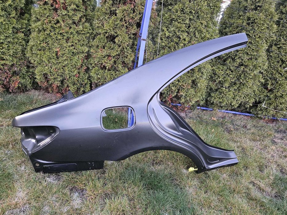 Błotnik prawy tył Mercedes CLS W218