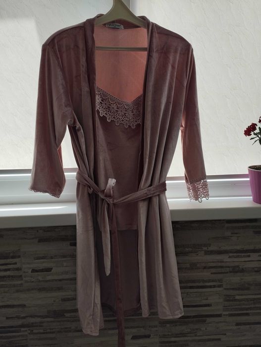 Продам комплект піжамний 4 в одному