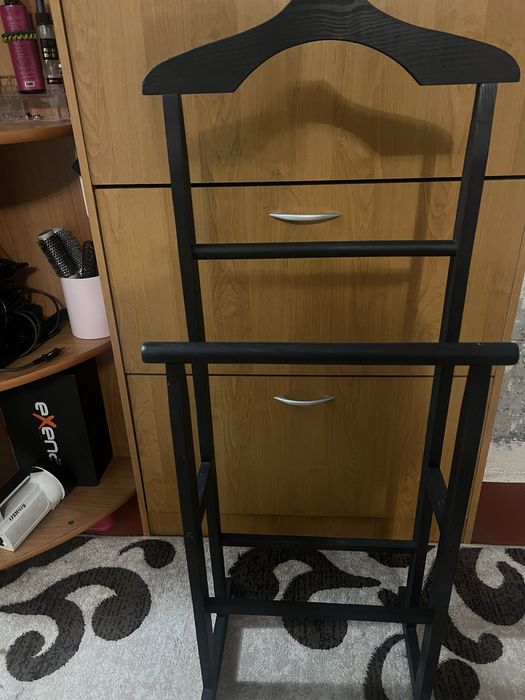 Переносная напольная вешалка