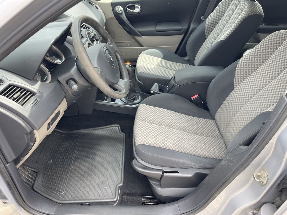 Renault Megane 1,6 benzyna 2003 rok.