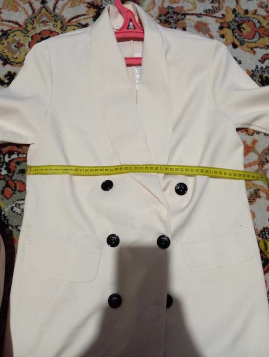 Продам новий костюм