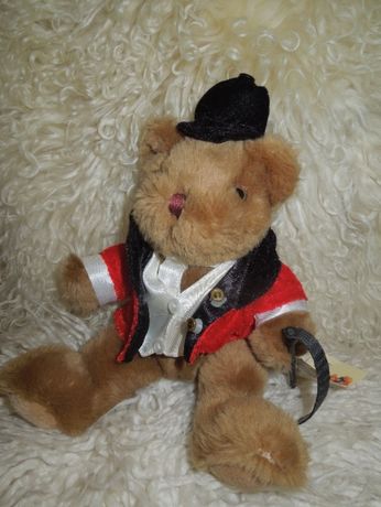 Игрушка мишка Harvey the Huntsman фирмы The Teddy Bear Collection.