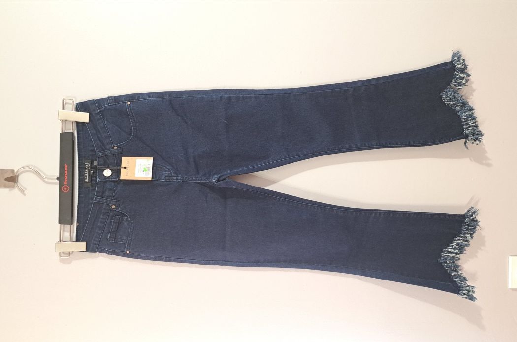 Spodnie Top Secret granatowe jeansowe z frędzlami wygodne roz. S / 36