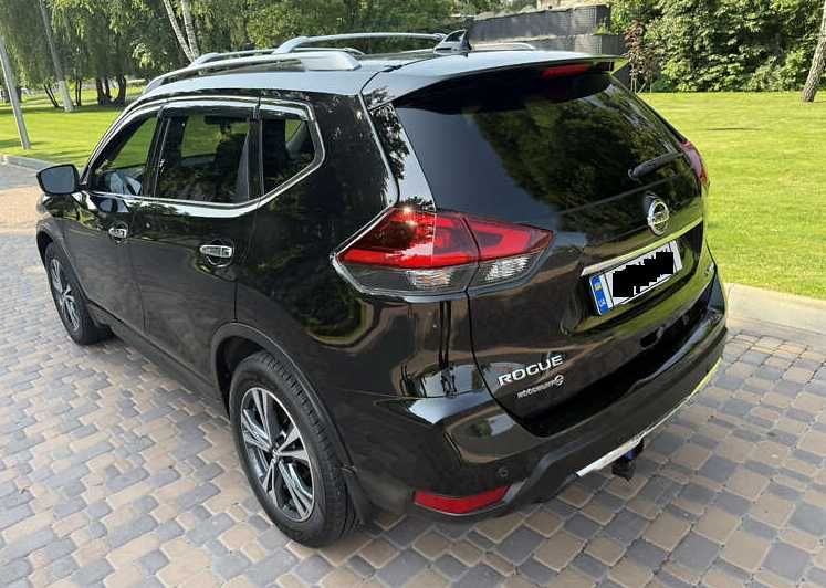 Продаю Nissan Rogue SV 2018 2.5L на повному приводі