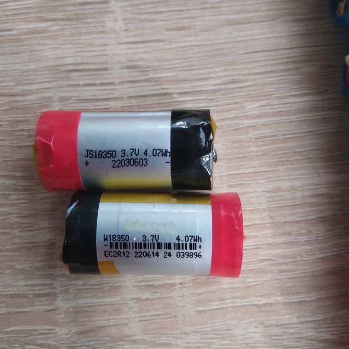 Акумулятори 3,7В