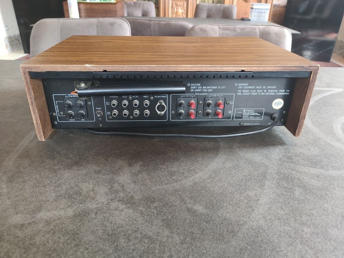 Amplituner Kenwood 2600 2.0 świeżo po serwisie stan bardzo dobry srebr