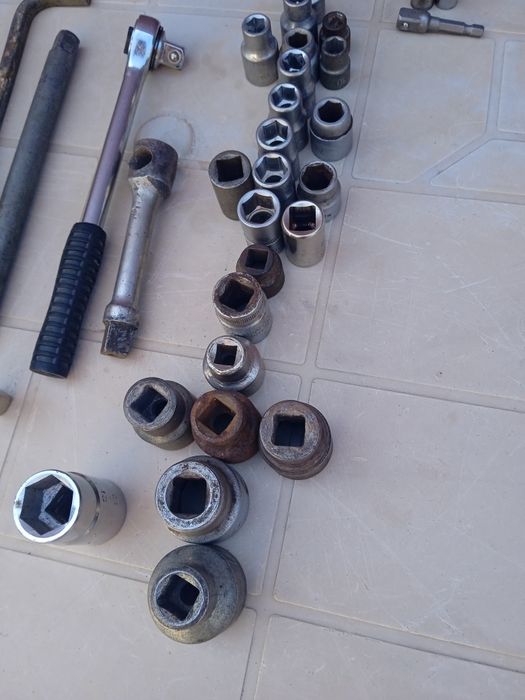 Продам набір головок