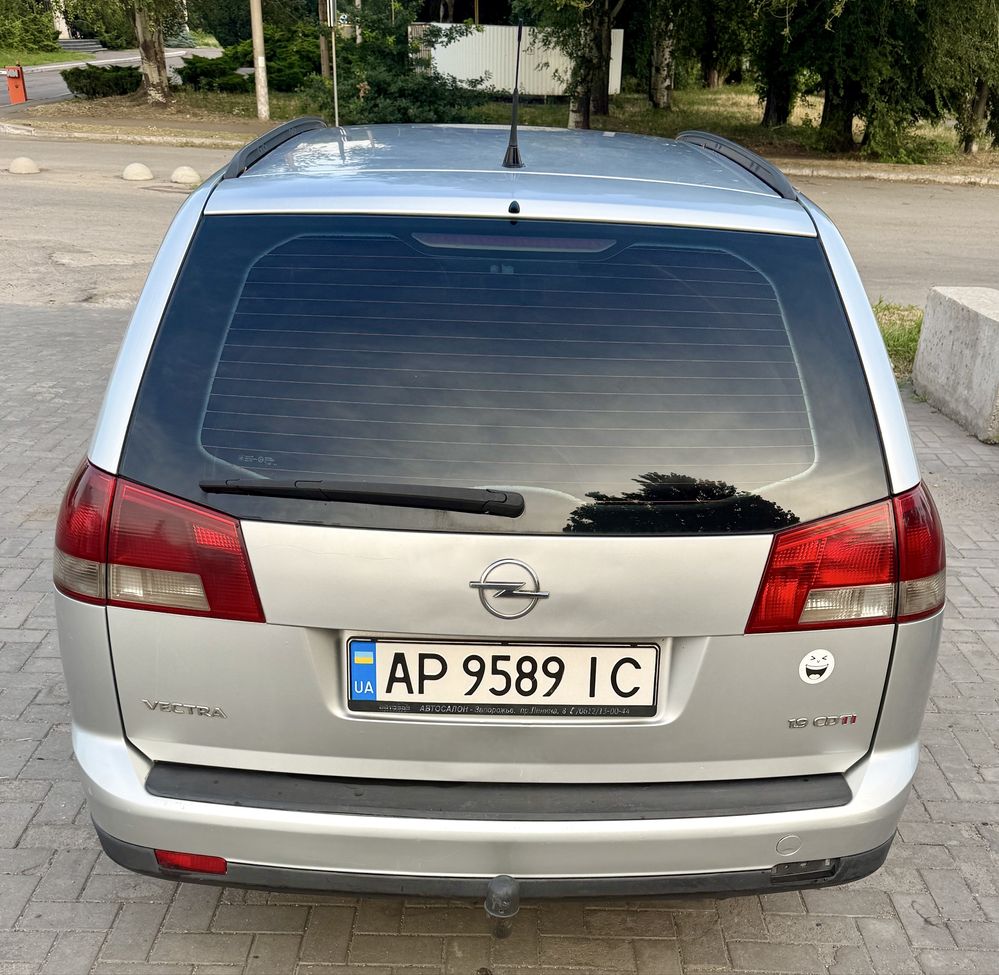 Opel Vectra C 1.9 CDTI (дізель, автомат, універсал)
