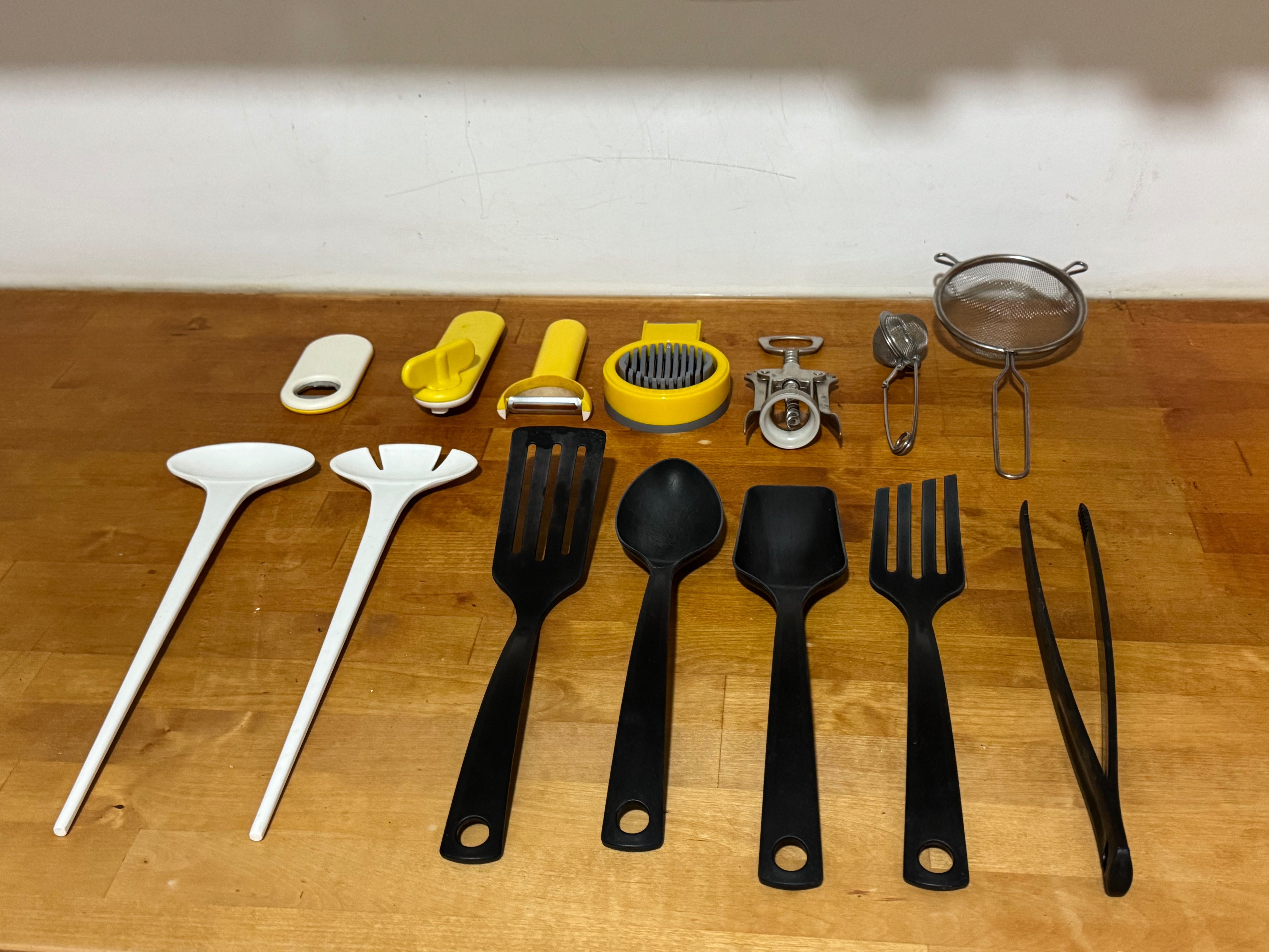 Talheres + utensílios de cozinha