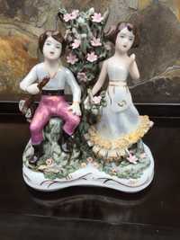 Grupo escultórico casal porcelana da Bavária alemão marcado 24 cm