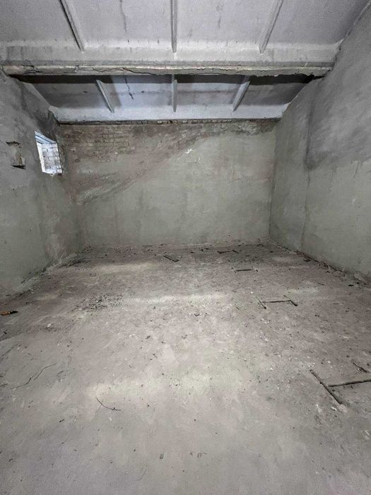 Продаж виробничо-складських приміщень 770 м2 з кран балкою