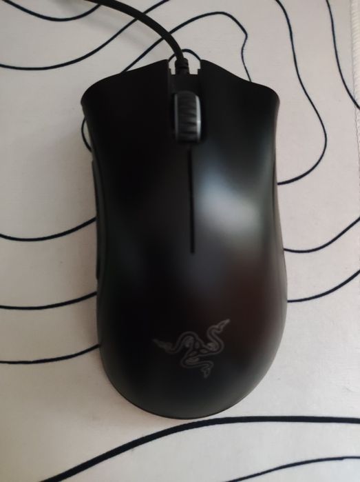 Rato Razer Essential