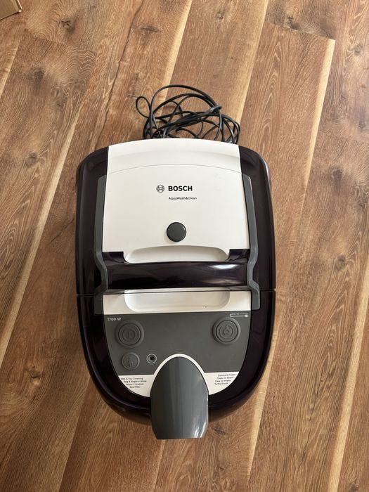 Пилосос миючий bosch aqua wash&clean serie 4