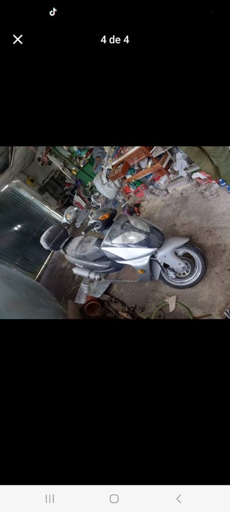 Vende-se moto semi nova