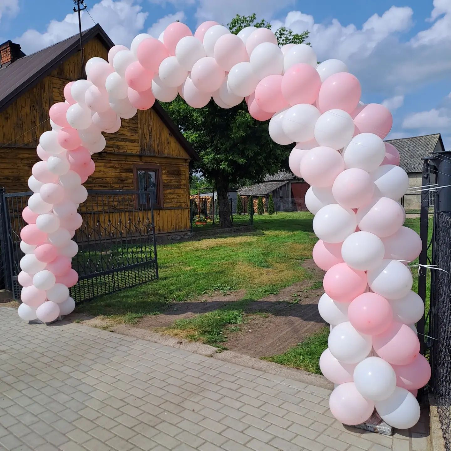 Brama balonowa łuk z balonów girlanda balonowa na wesele ślub