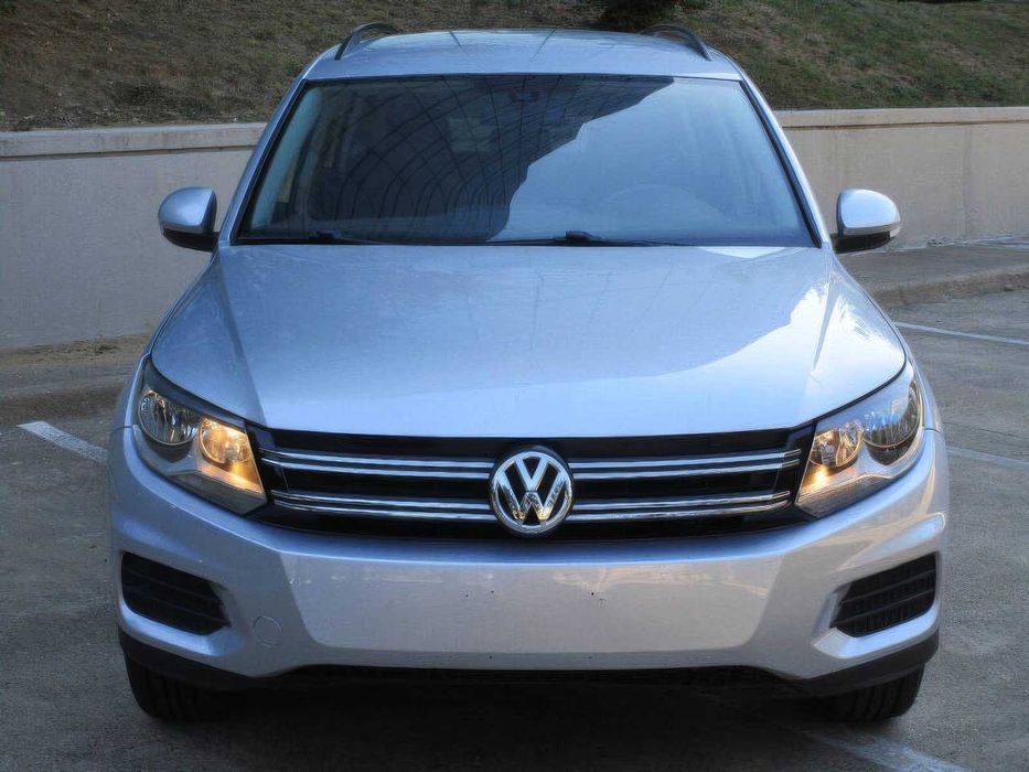 Volkswagen Tiguan      2016