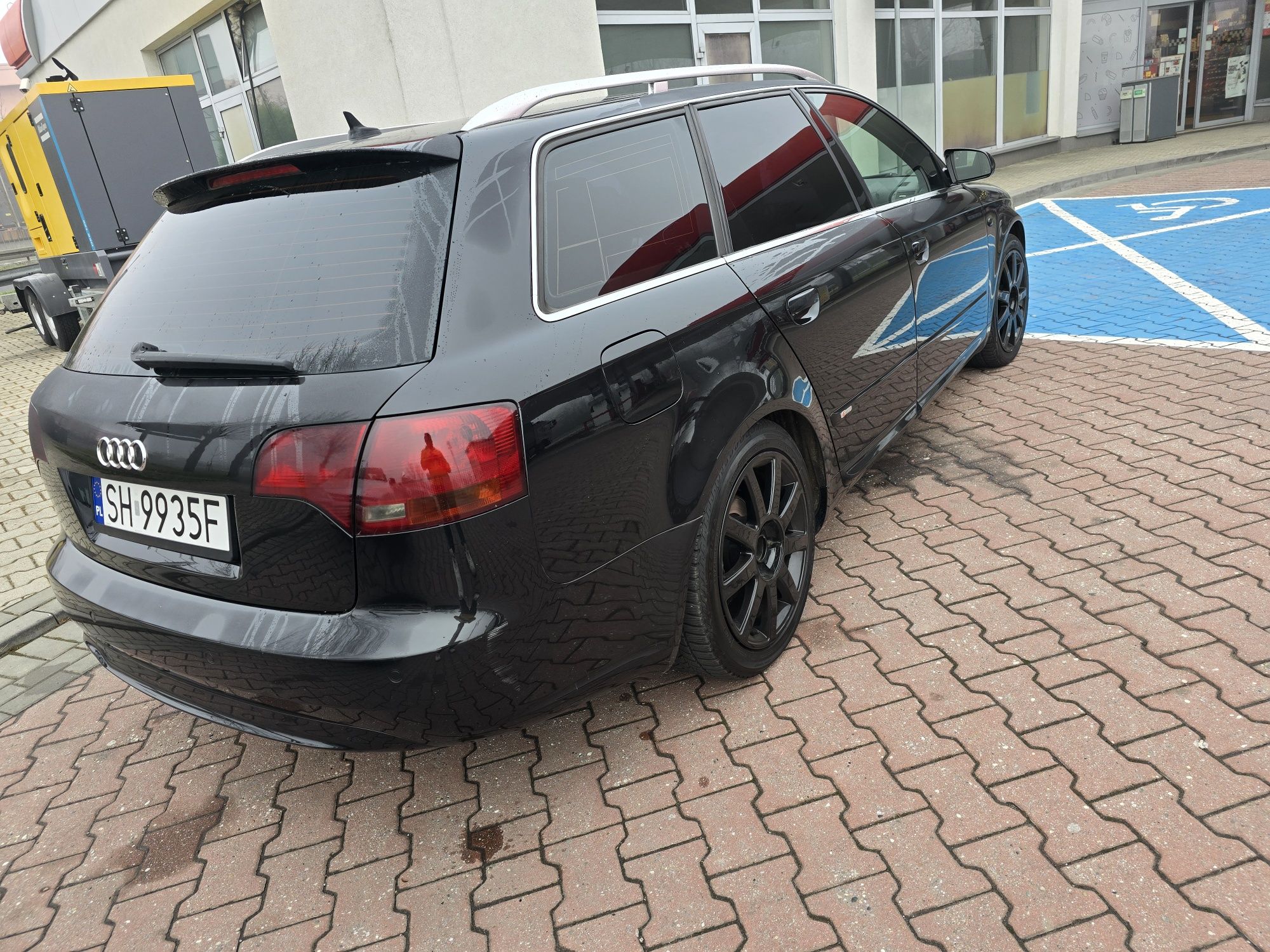 Audi a4 b7 s line pełny. Bi led 2.0tdi 2007r