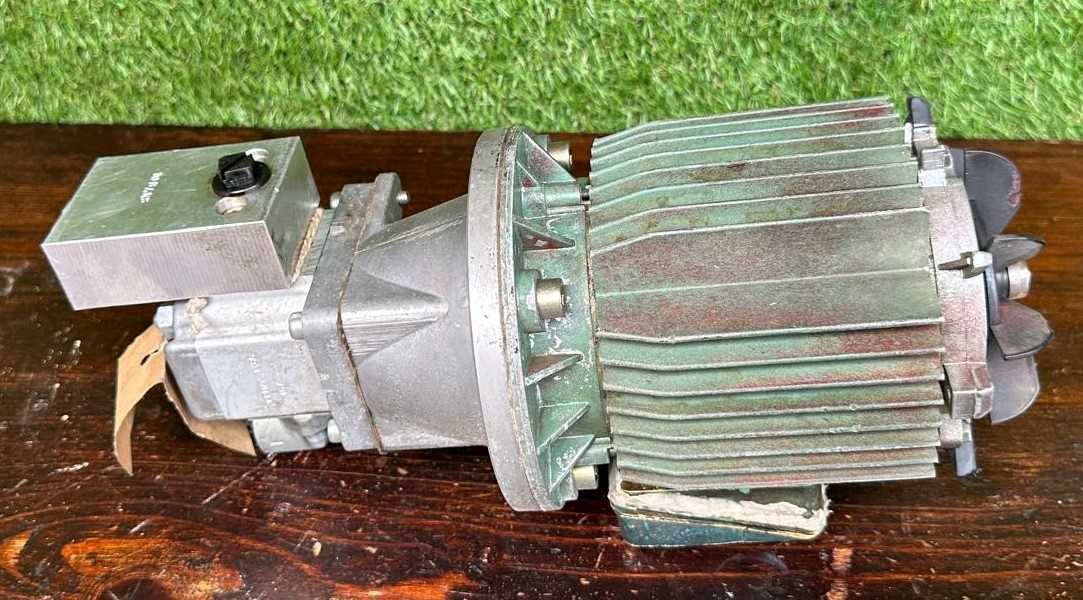 Motor bomba de oleo trifásico,  Lamborghini