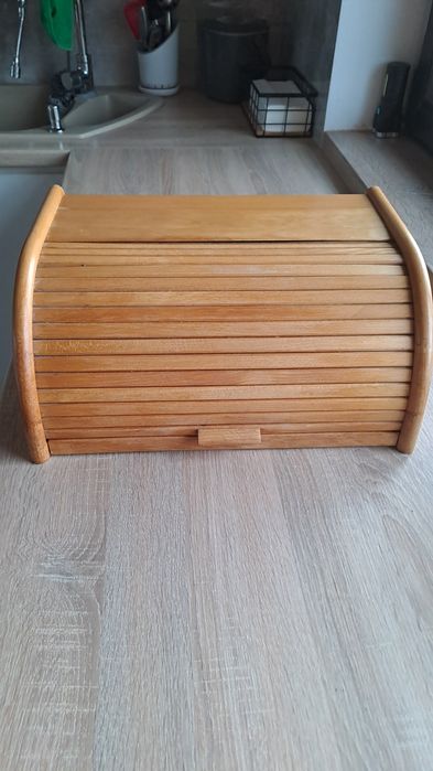 Pojemnik na pieczywo ( drewno bukowe)