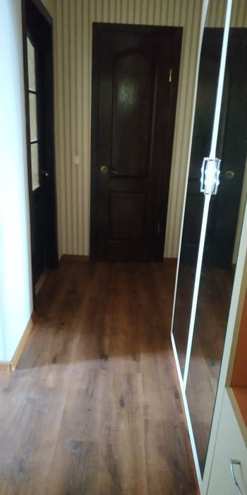 Підселення  для  дівчини Незалежності,Горького