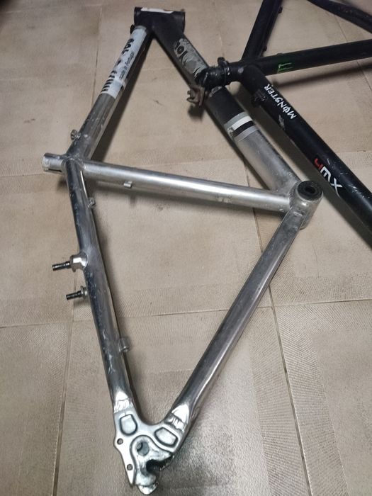 Conjunto de quadros de bicicleta em alumínio
