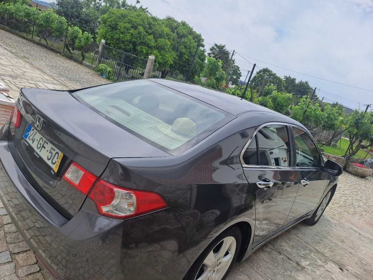 vendo automóvel Honda Accord