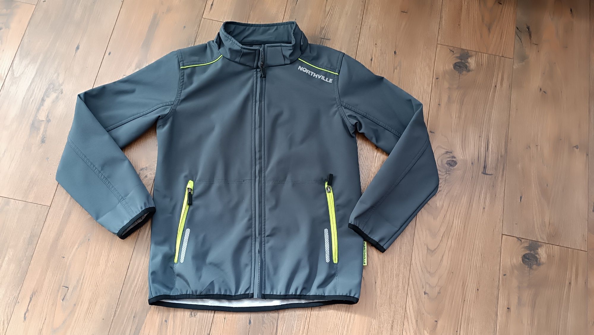 Kurtka 152 Softshell Northville wiatroszczelne wodoszczelna. C&A