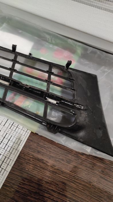 Решітка бампера renault megane 2 (ніздрі)