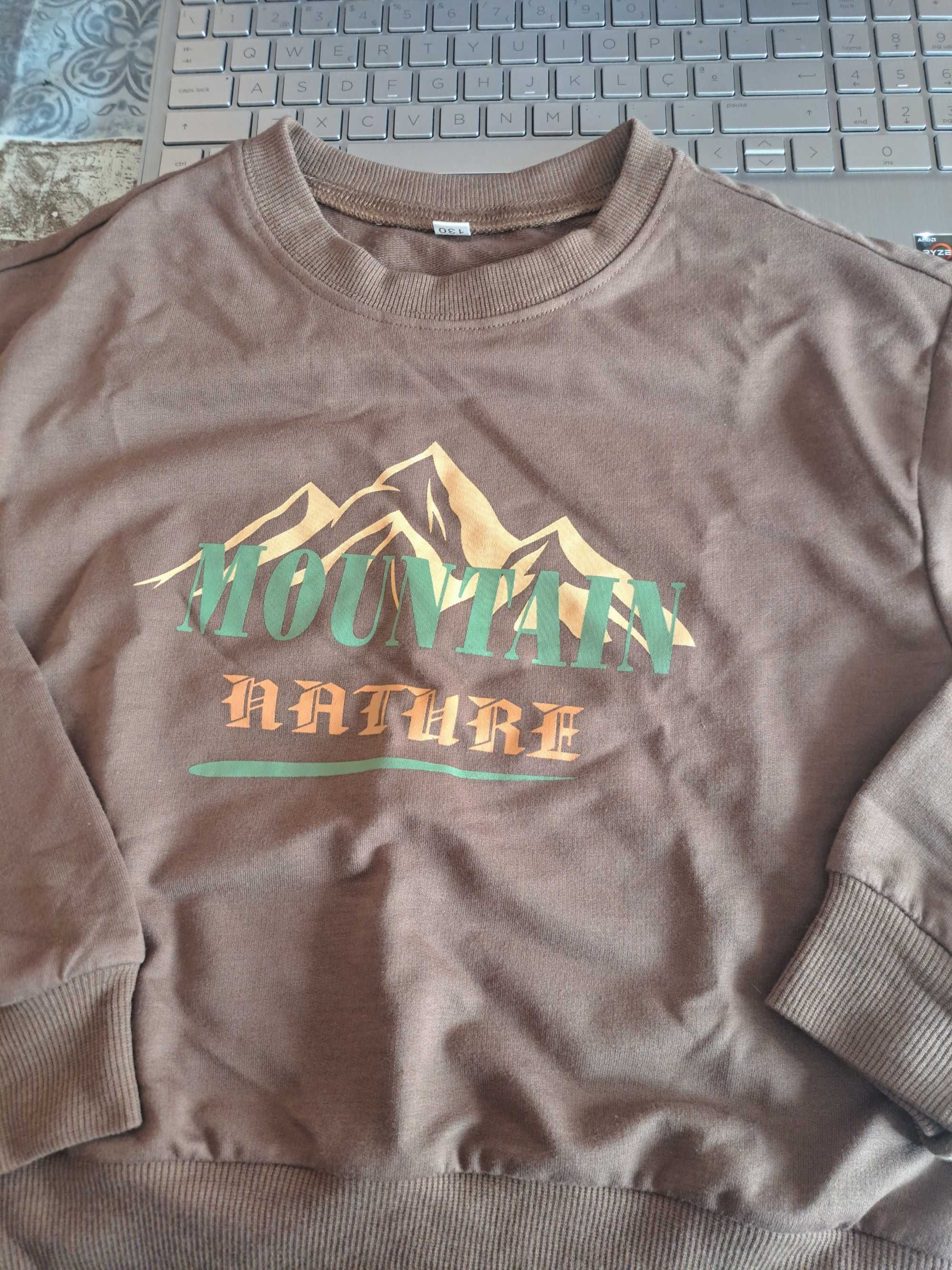 Varias peças de roupa a 1 € cada