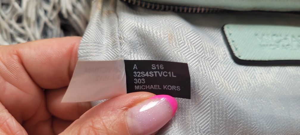 Michael Kors Jet Set Travel