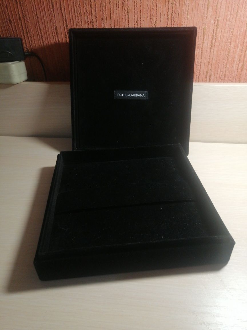 Коробка для ювелирных украшений,, Pomellato,,Gucci,,