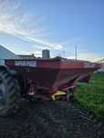 Distribuidor de adubo Lely 1200kg