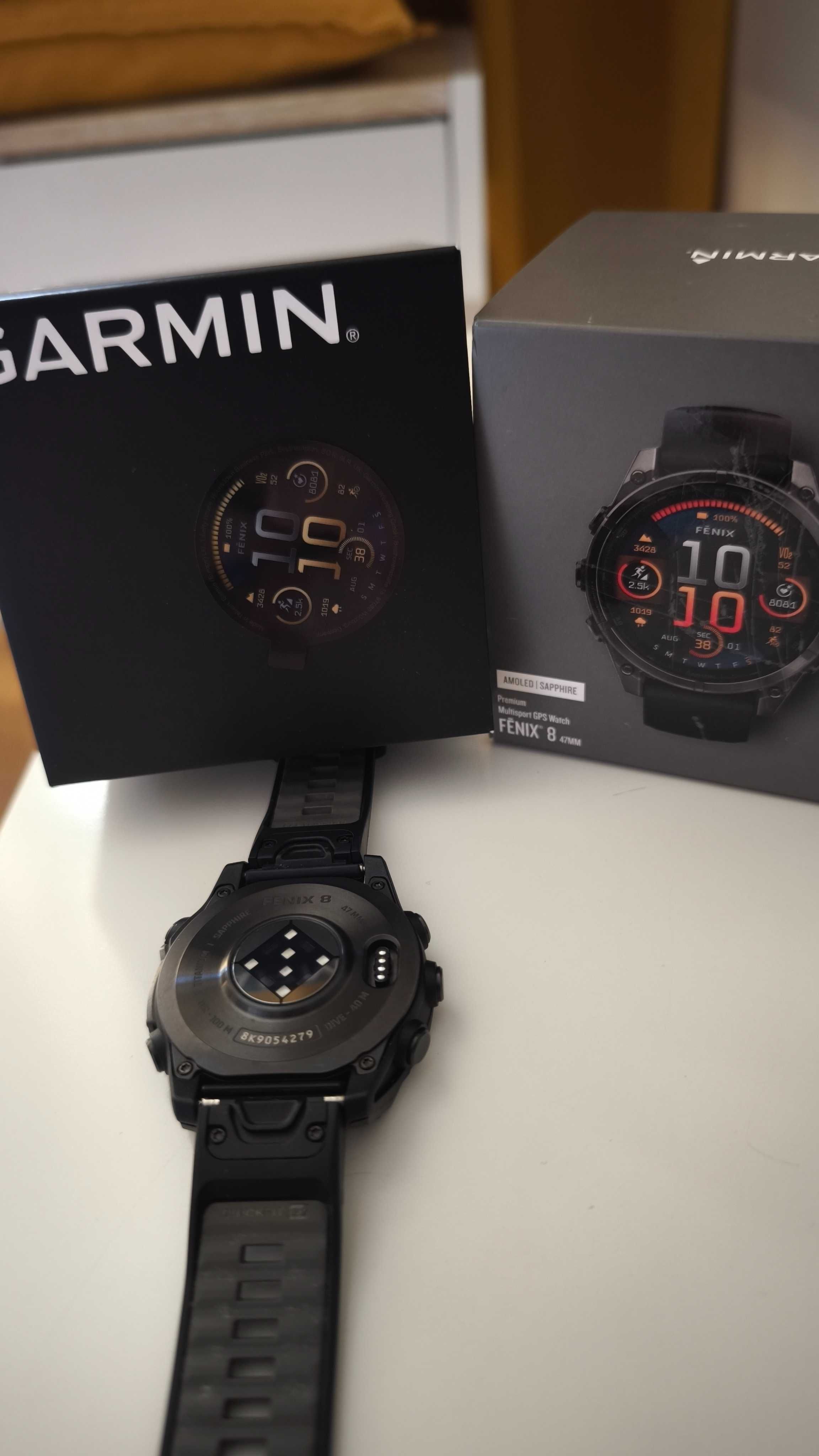 GARMIN fēnix 8 — 47 mm, AMOLED
Sapphire, Carbon grey, Jak nowy