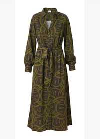 Длинное,фирменное  платье халат с поясом H&M