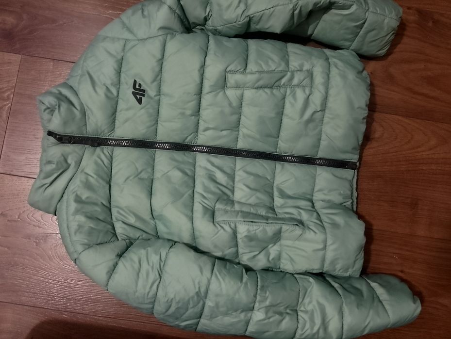 Kurtka przeciwdeszczowa 134