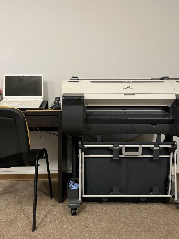 Impressora Plotter Canon imagePROGRAF iPF670