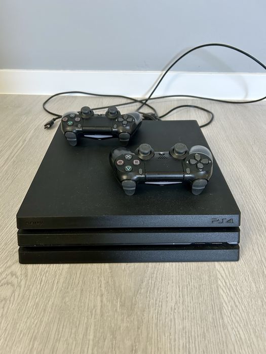 Konsola ps 4 pro